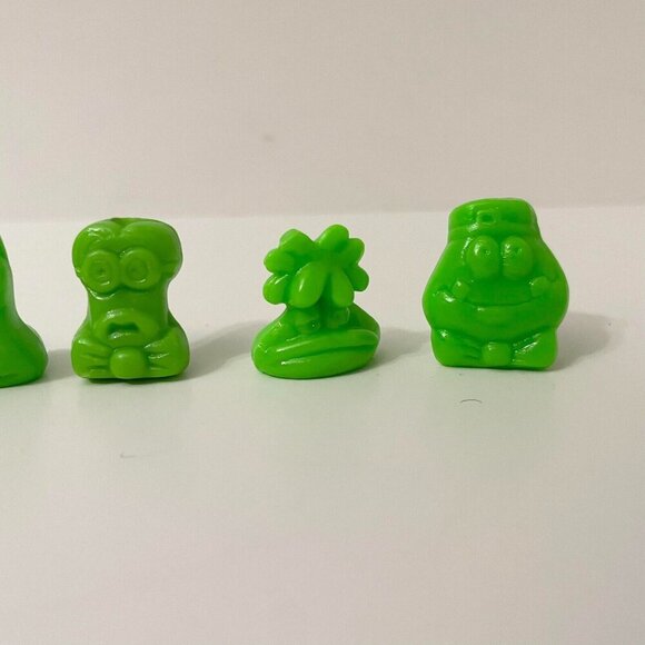 Vintage Lot Of 8 Crazy Bones Gogos Toys - Picture 13 of 15